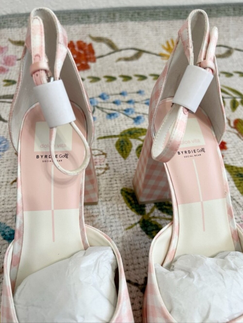 New Dolce Vita Byrdie Gold Pandro Gingham Heels - Picture 7 of 15